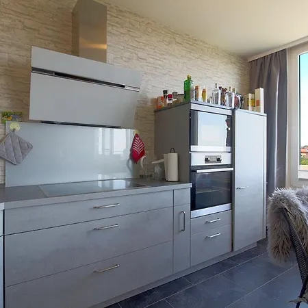 Penthouse 383 Apartment *