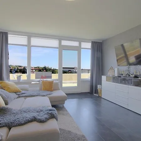 Penthouse 383 Apartment *