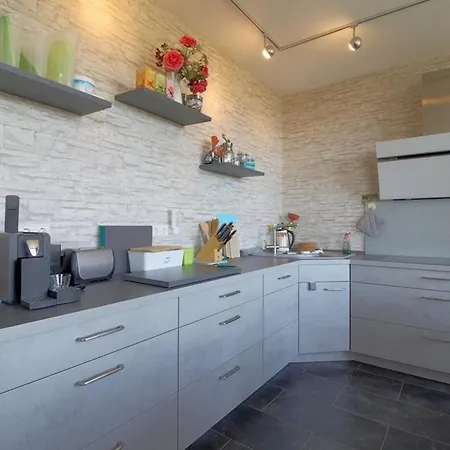 Apartment Penthouse 383 *