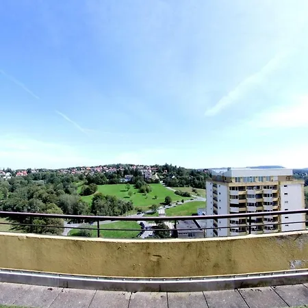 Penthouse 383 公寓 *